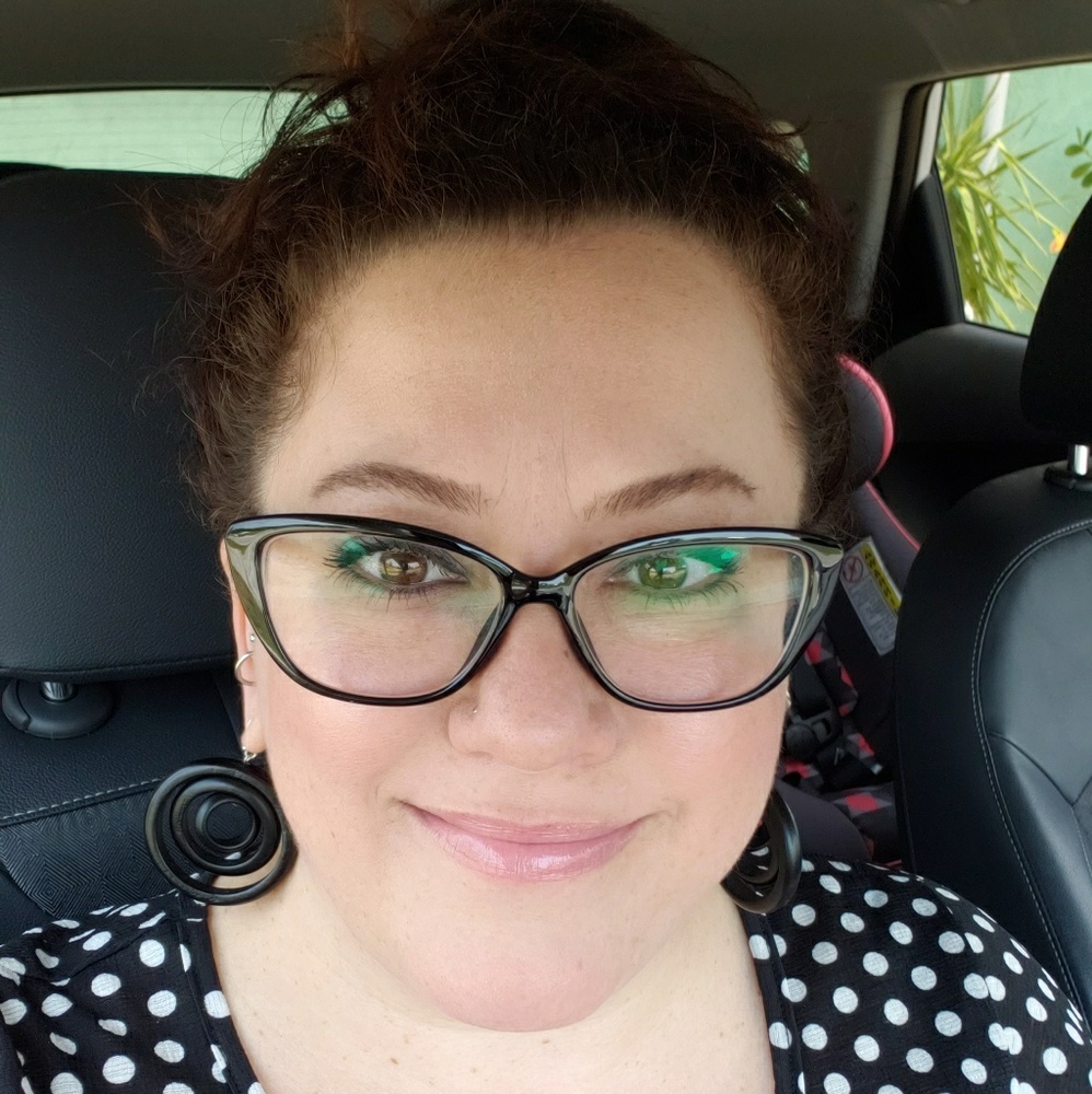Meet your Posher, Lacey